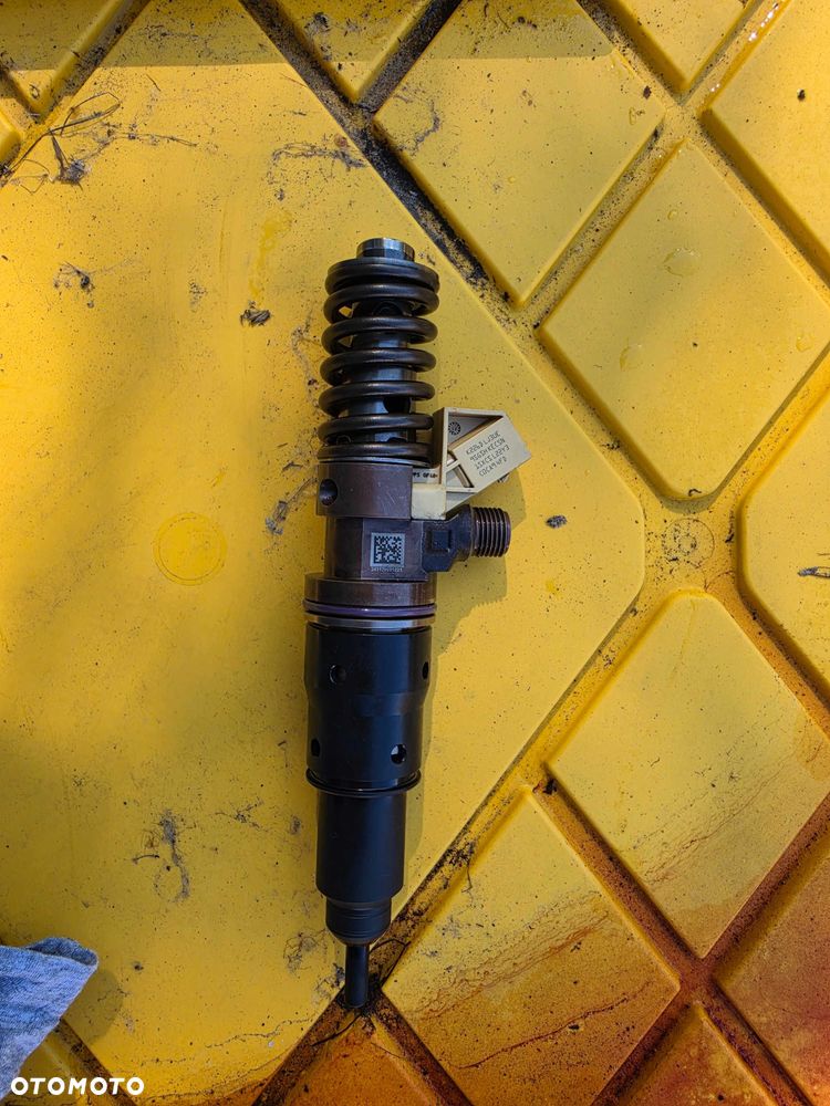Pompowtryskiwacz   RENAULT GAMA T  22282198