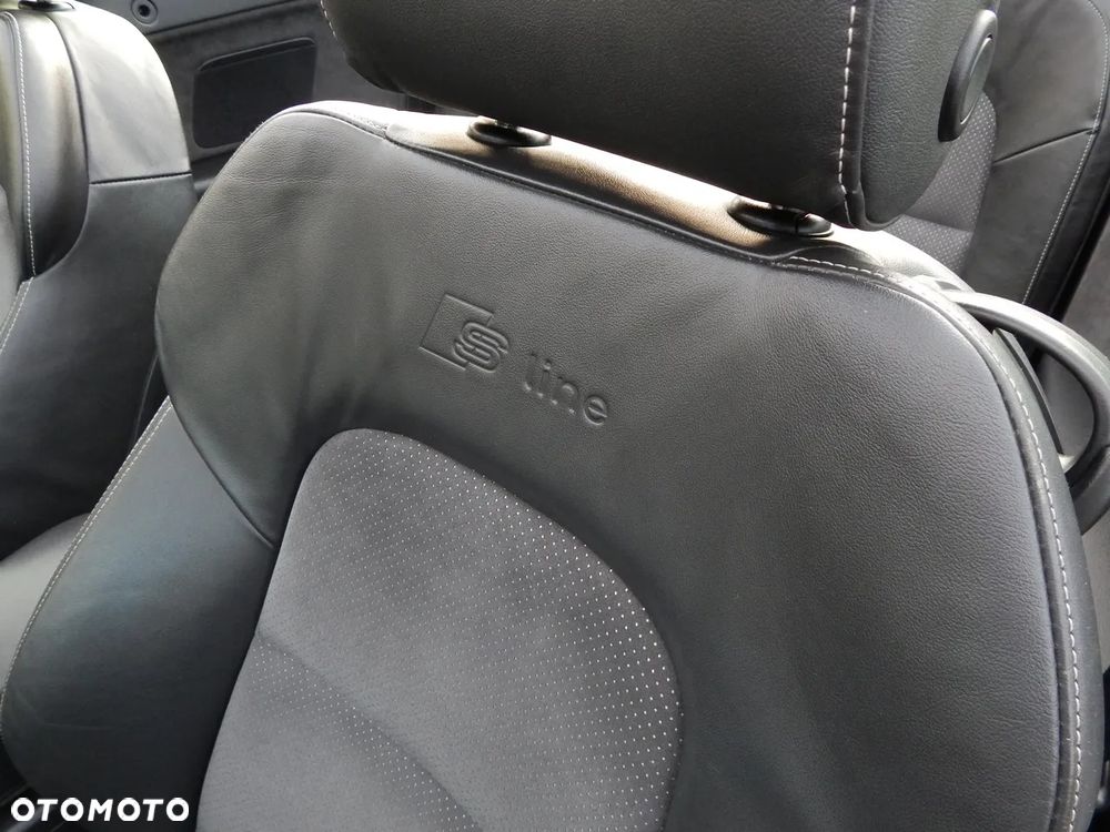 Audi A3 Cabrio 2.0 TDI DPF S tronic S Line Sportpaket - 28
