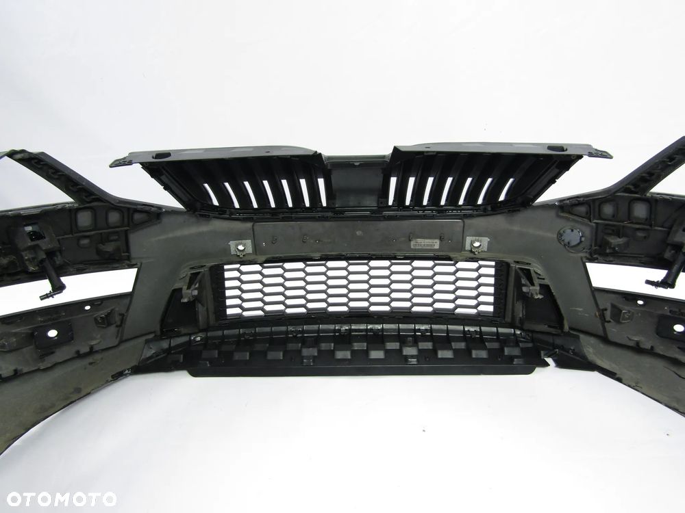 Zderzak przedni Skoda Octavia 3 RS 17 - 20 Sprysk. / Pdc-4 Lakier 9910 / LF9R - 20