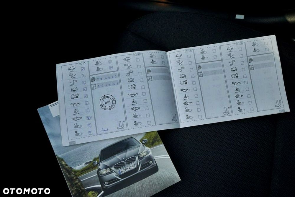 BMW Seria 3 318i - 33