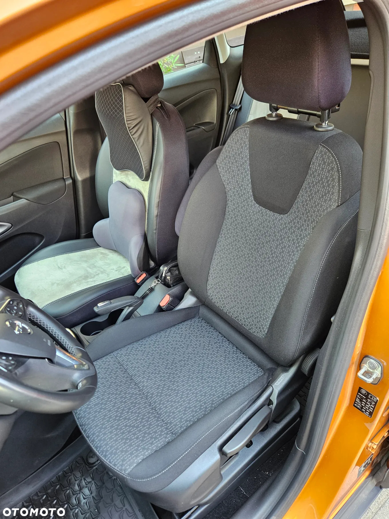 Opel Crossland X 1.2 T Enjoy S&S - 11