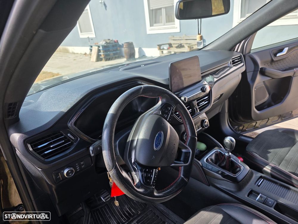 Ford Kuga 2.0 TDCi Vignale 4WD - 2