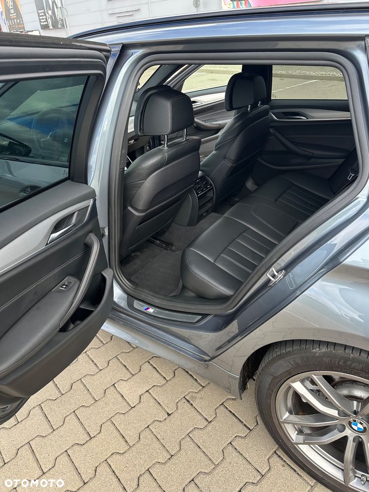 BMW Seria 5 520d M Sport Edition - 8