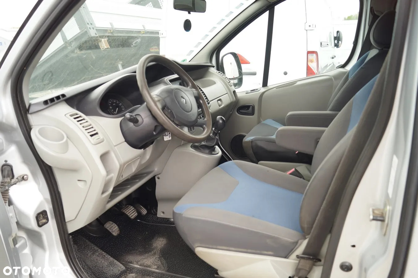 Renault Trafic - 18