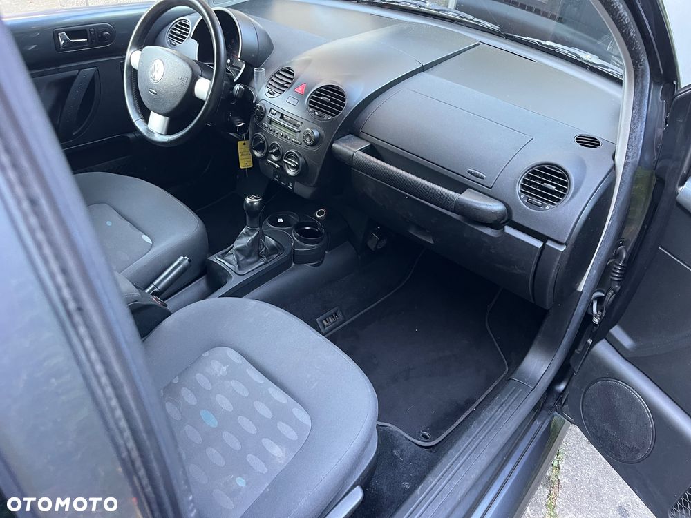 Volkswagen New Beetle 1.6 - 13