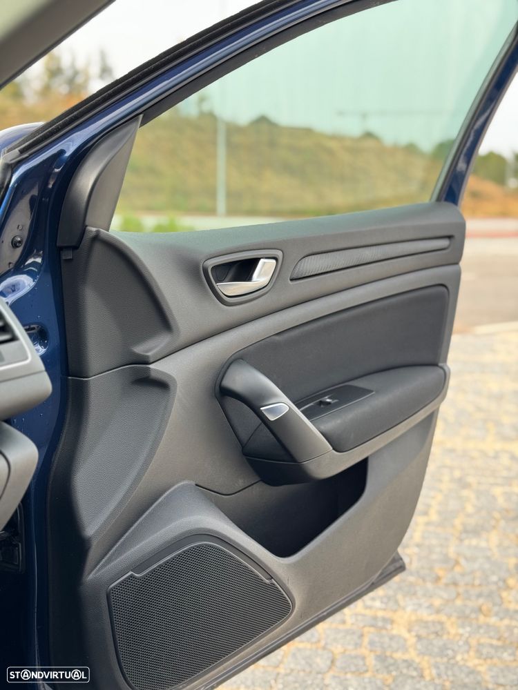 Renault Mégane Sport Tourer ENERGY dCi 110 EDC BUSINESS - 14