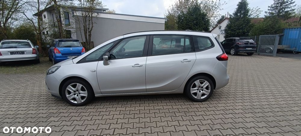 Opel Zafira - 2