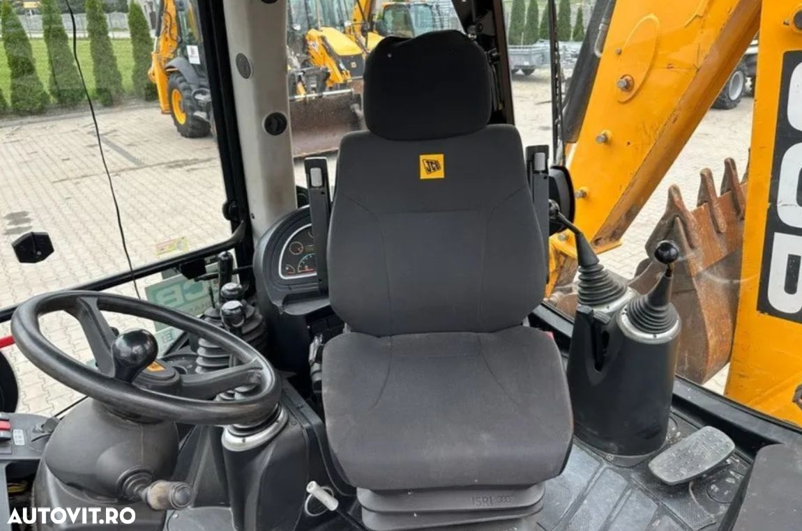 JCB 3CX Buldoexcavator - 9