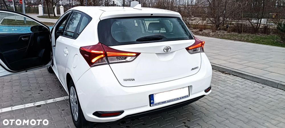 Toyota Auris 1.33 VVT-i Active - 10