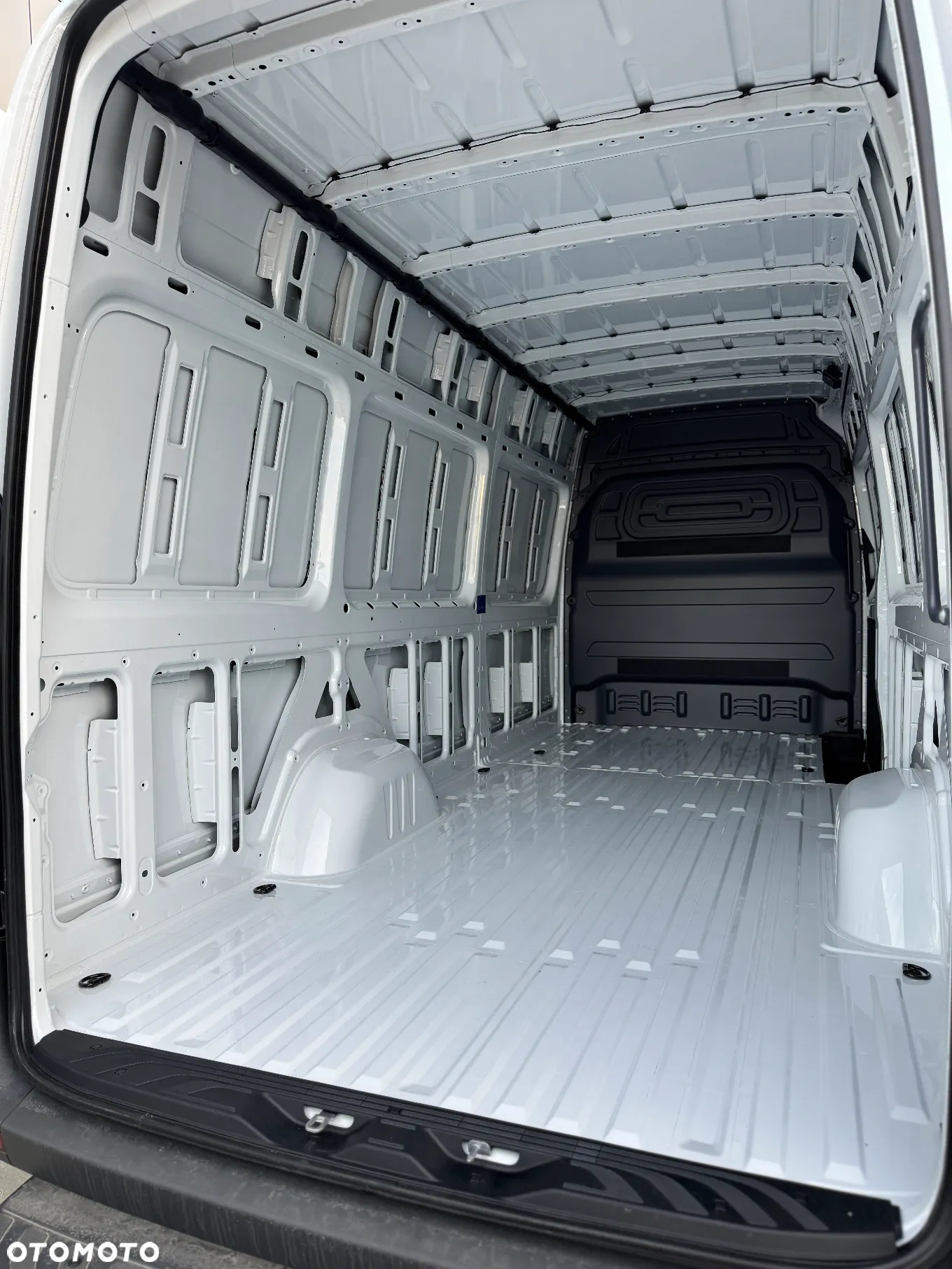 Mercedes-Benz Sprinter 317 CDI - 32