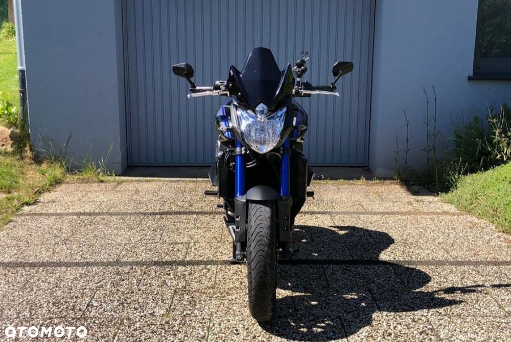 Yamaha FZ8 - 5