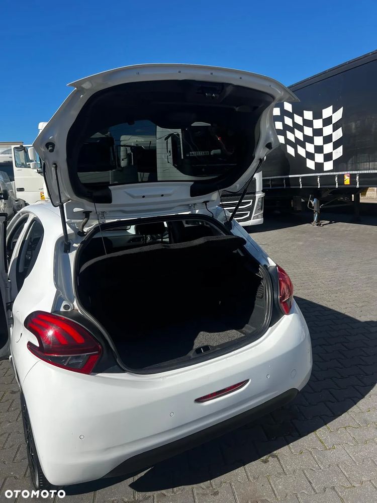 Peugeot 208 Blue-HDi 120 Stop&Start Allure - 29