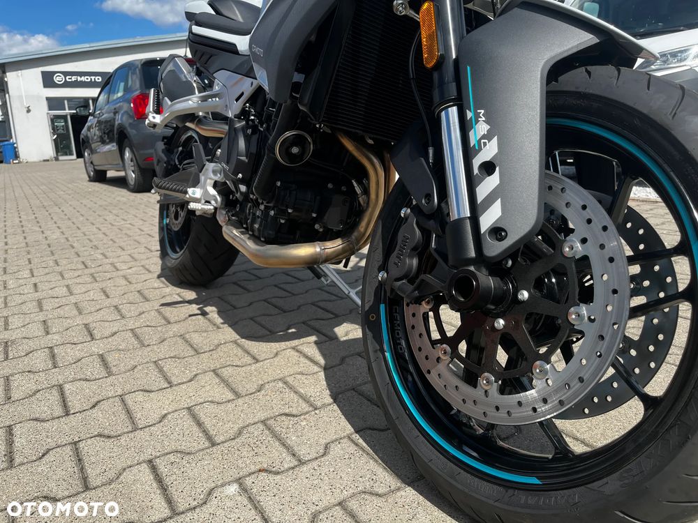CFMoto 800NK - 11