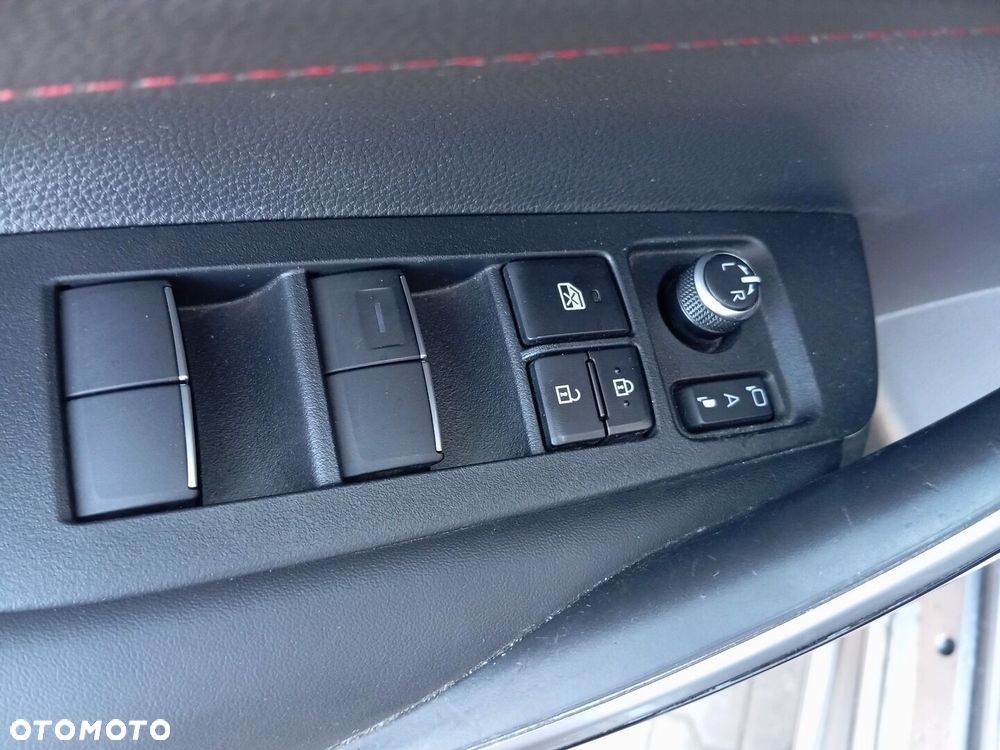 Toyota Corolla 2.0 Hybrid GR Sport - 15