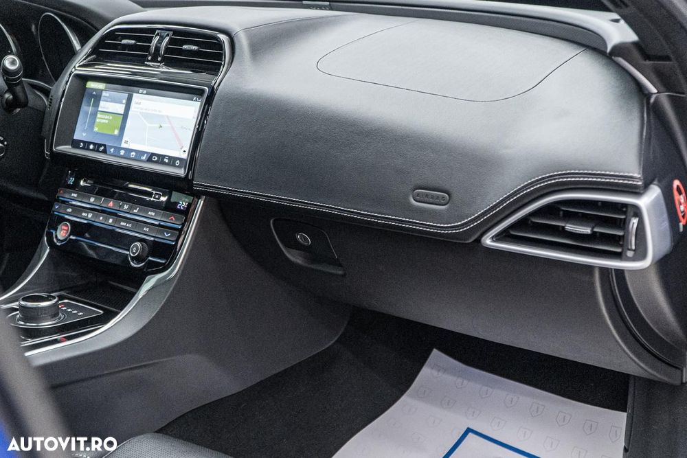Jaguar XE 20d Aut. R-Sport - 36
