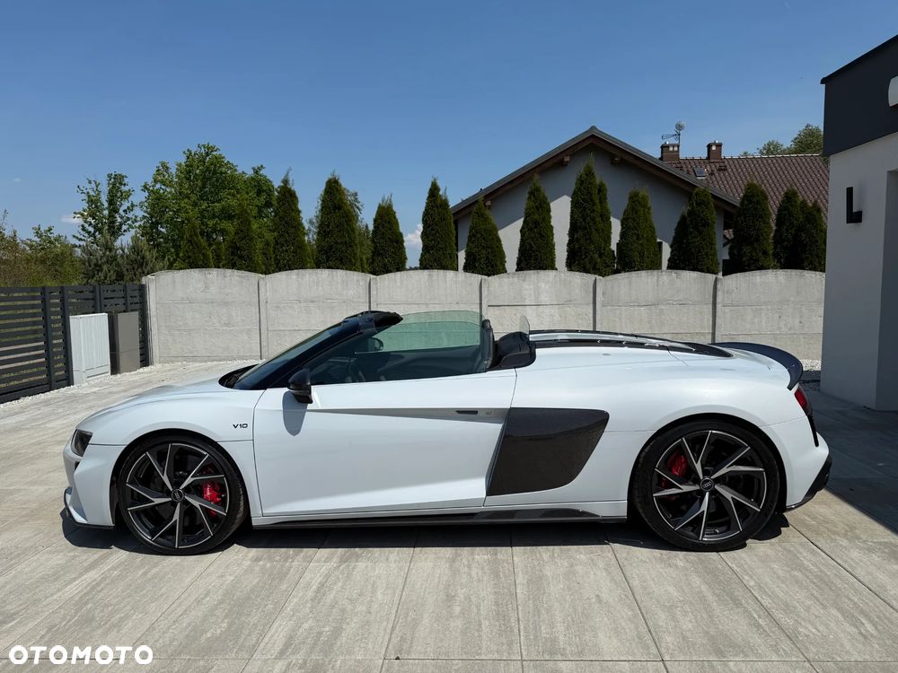Audi R8 Spyder V10 Quattro Performance - 5
