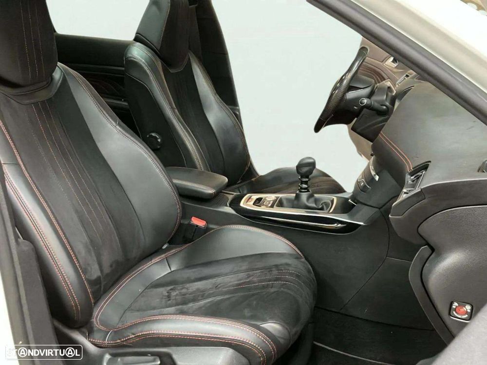 Peugeot 308 - 15