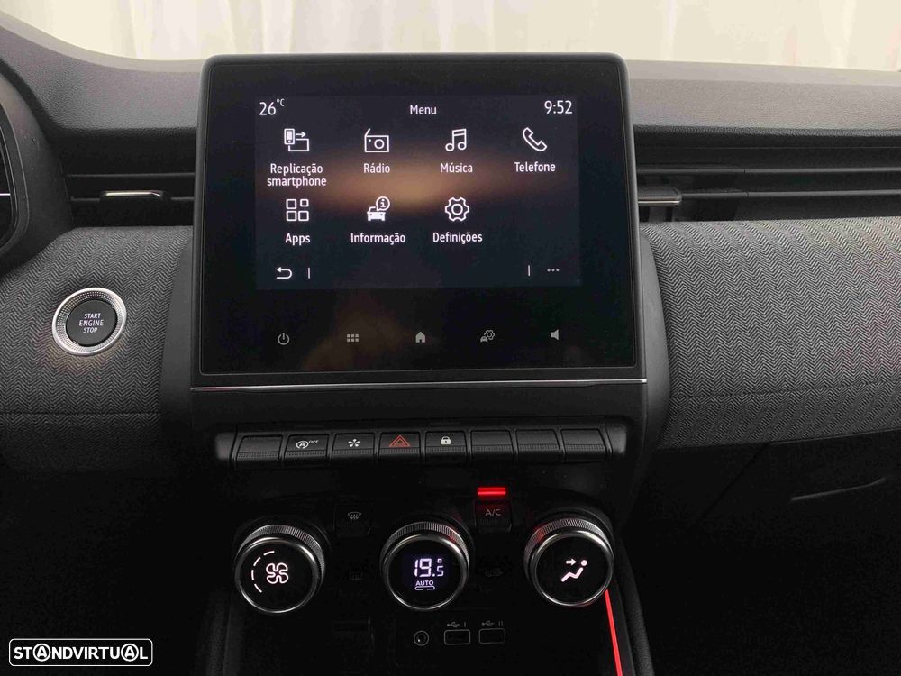 Renault Clio 1.0 TCe Techno Bi-Fuel - 17