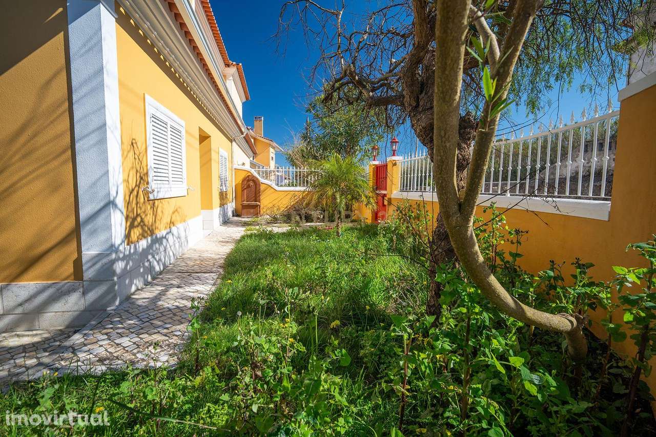 Moradia Renovada T5 com Jardim - Grande imagem: 4/60