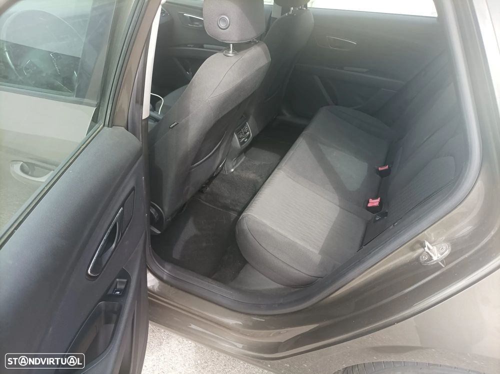 SEAT Leon ST 1.6 TDI Style S/S - 8