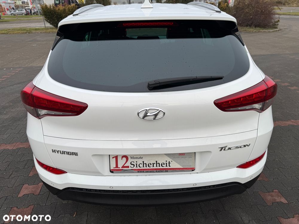 Hyundai Tucson 1.6 GDi 2WD Select - 24