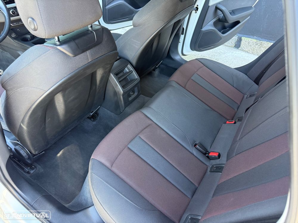 Audi A4 Avant 40 TDI S line S tronic - 16