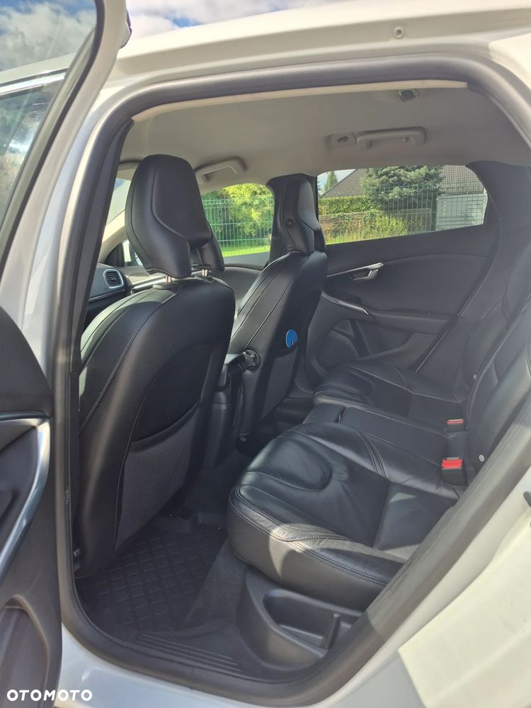 Volvo V40 D2 You - 19