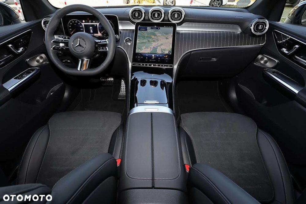 Mercedes-Benz GLC 300 d mHEV 4-Matic AMG Line - 4