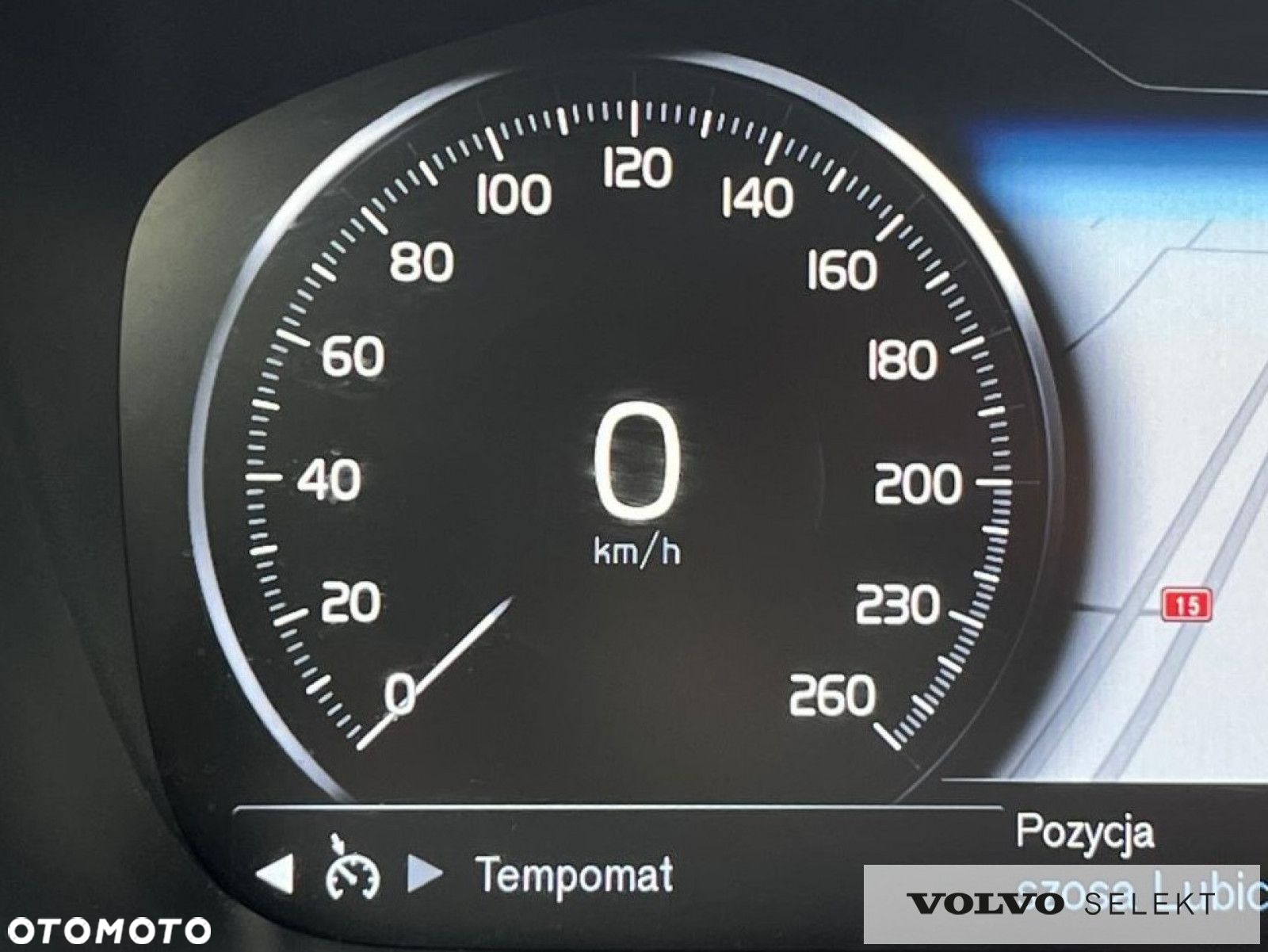 Volvo V60 Cross Country - 30