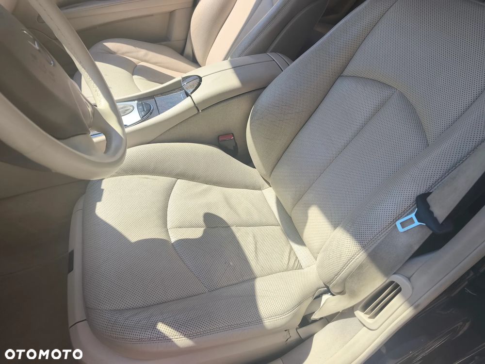 Mercedes-Benz Klasa E 320 4Matic Automatik Avantgarde - 34