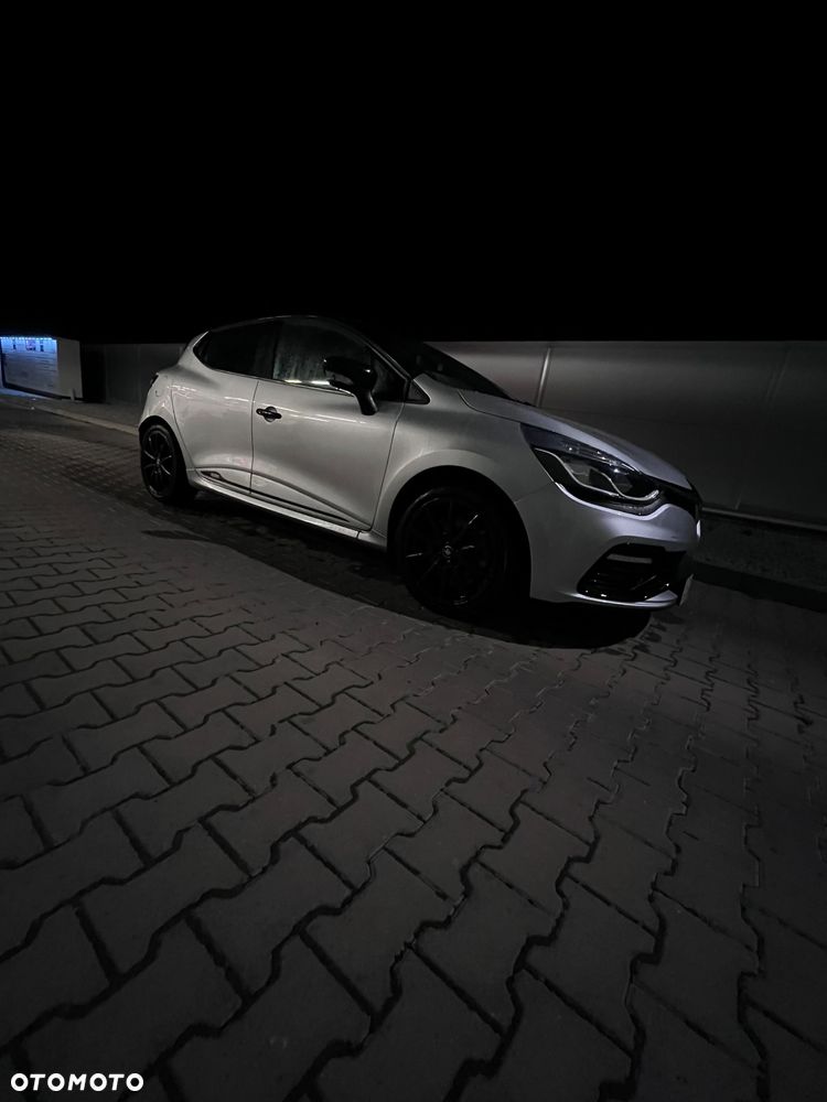 Renault Clio 1.6 R.S 200 EDC - 20