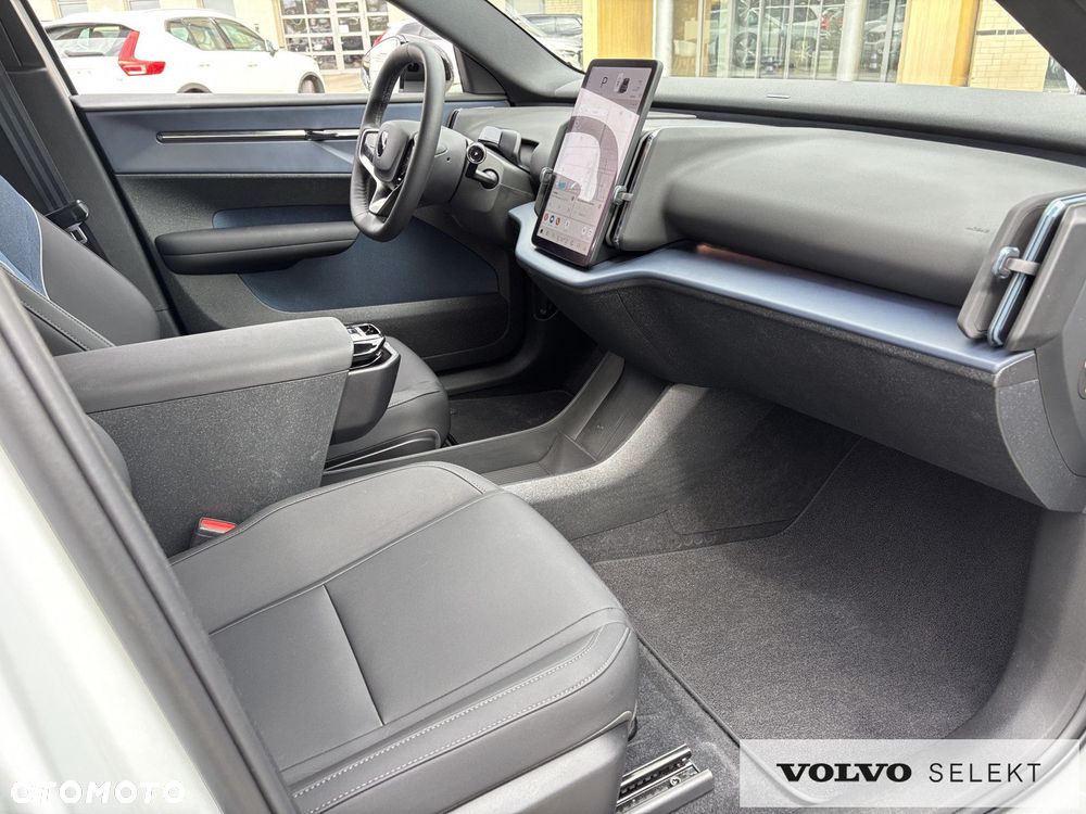 Volvo EX30 - 12