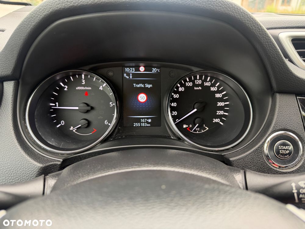 Nissan Qashqai 1.5 dCi Tekna - 22