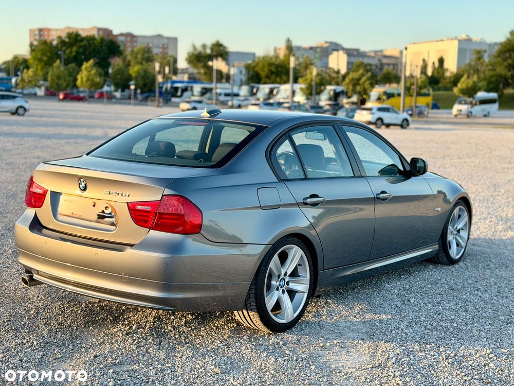BMW Seria 3 320d - 6