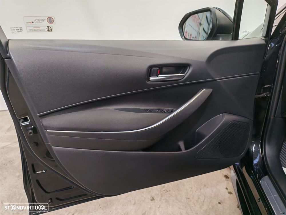 Toyota Corolla Touring Sports - 13