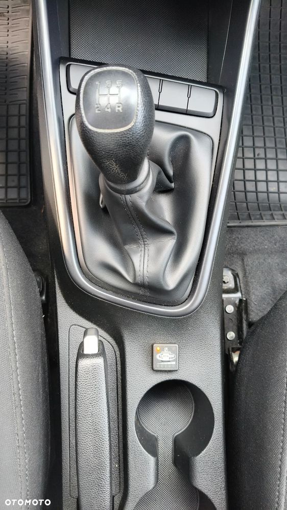 Hyundai i20 1.2 Pure - 16