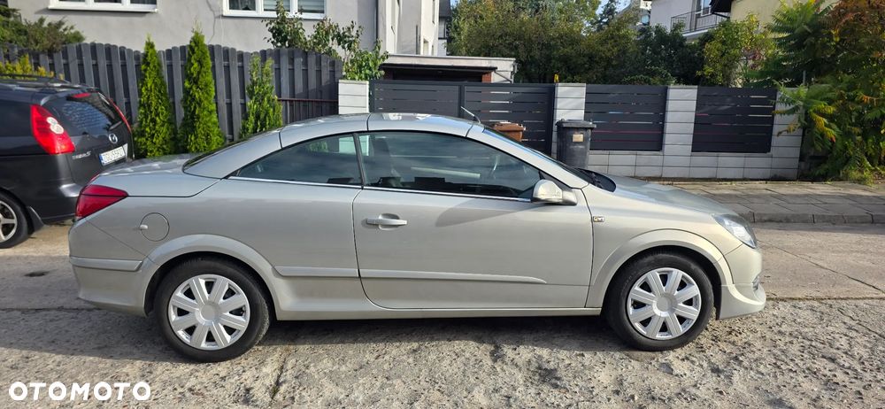 Opel Astra III GTC 1.8 Sport - 4