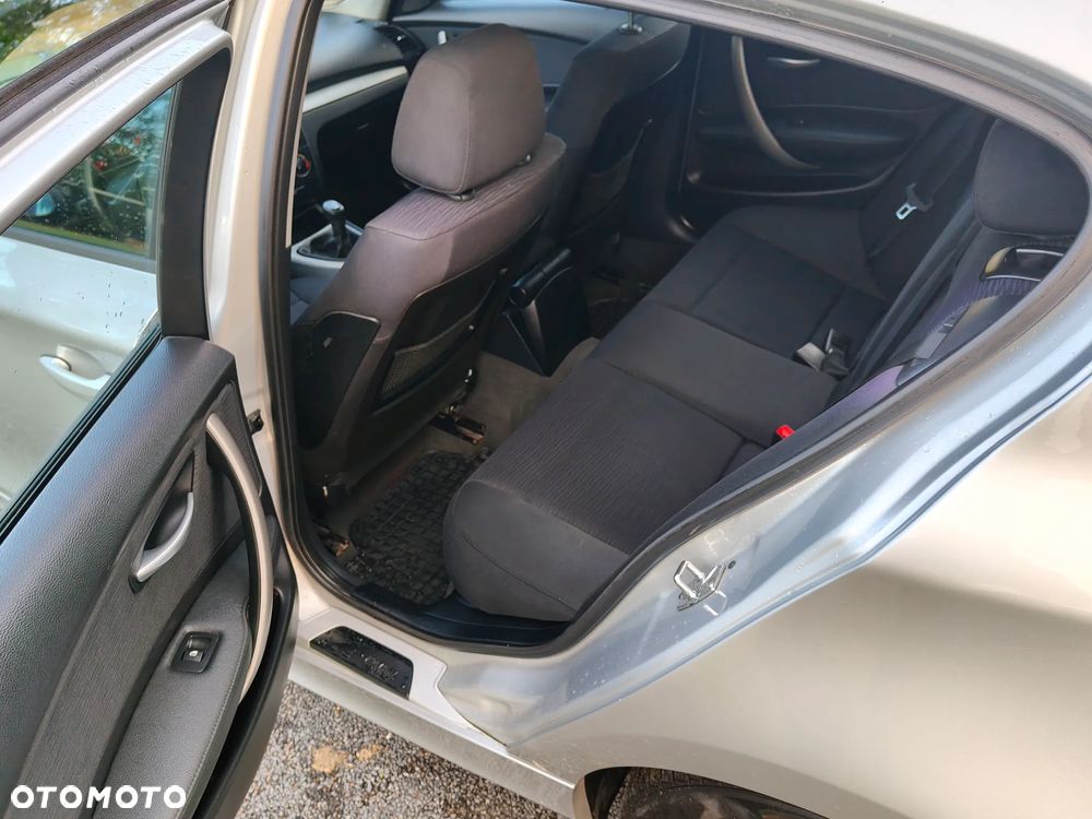 BMW Seria 1 116i - 9