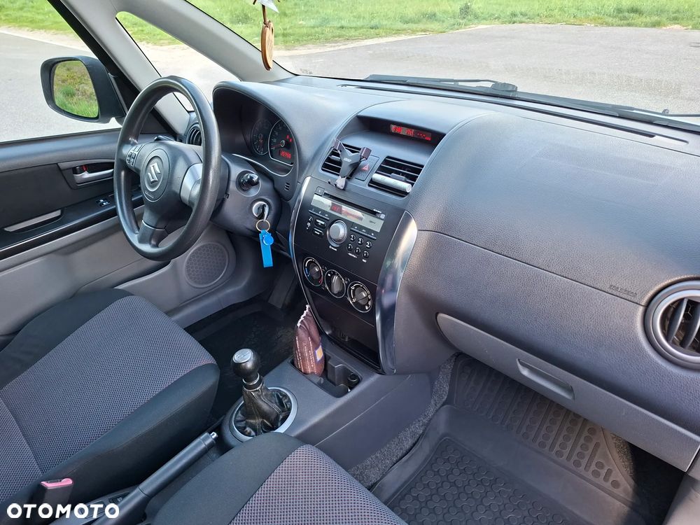 Suzuki SX4 - 15