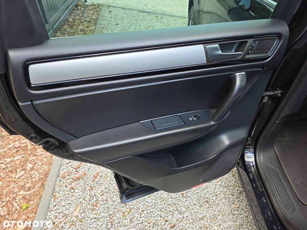Volkswagen Touareg - 37