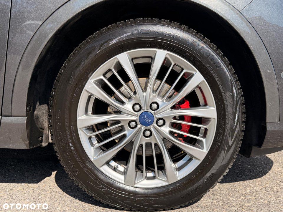 Ford Kuga - 10