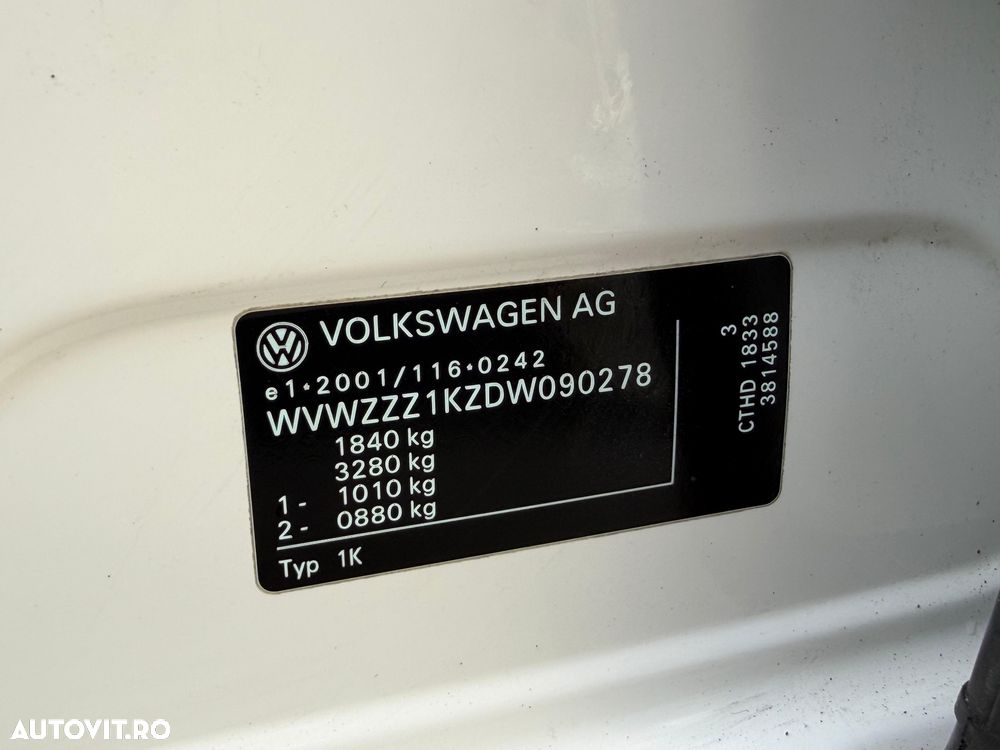 Volkswagen Golf - 10