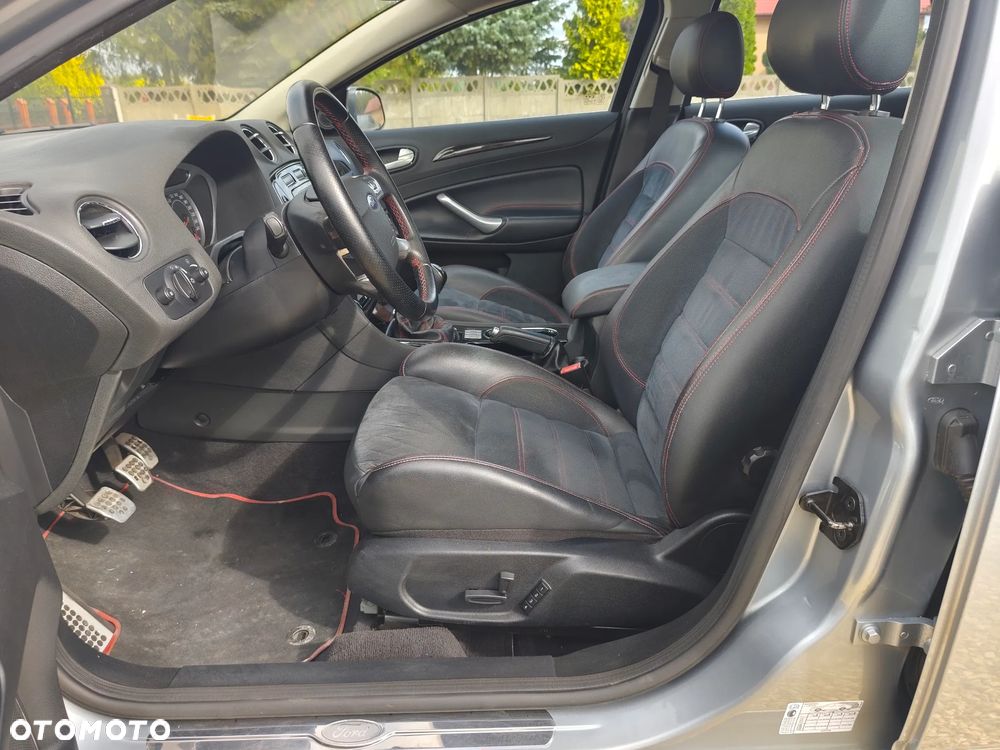 Ford Mondeo 2.2 TDCi Titanium S - 12