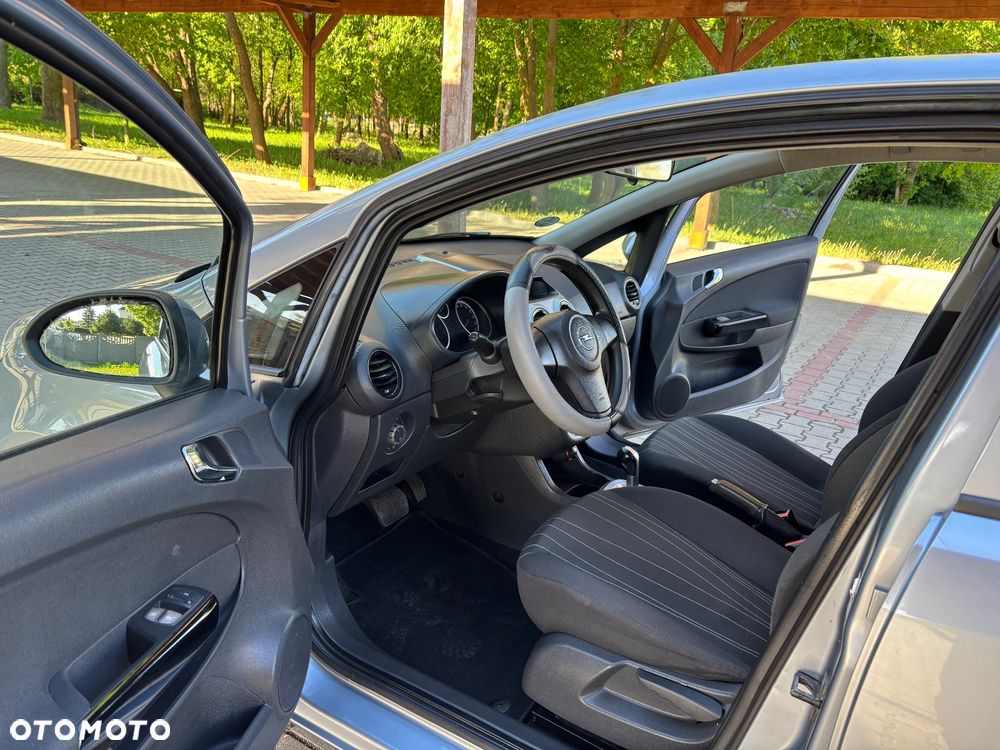 Opel Corsa 1.3 CDTI DPF Cosmo - 19