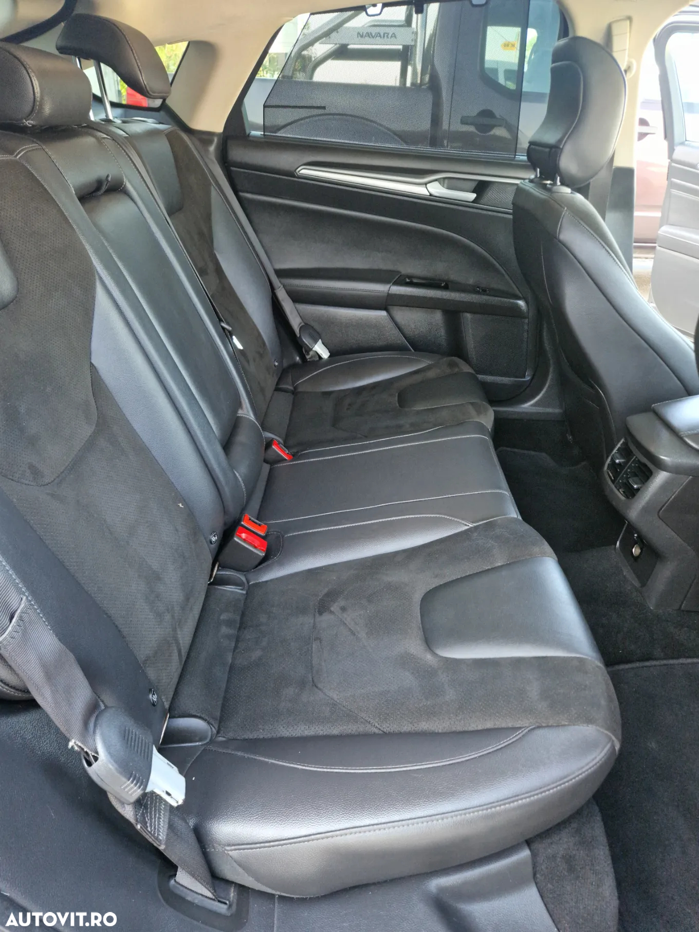 Ford Mondeo 2.0 TDCi Powershift Business - 27