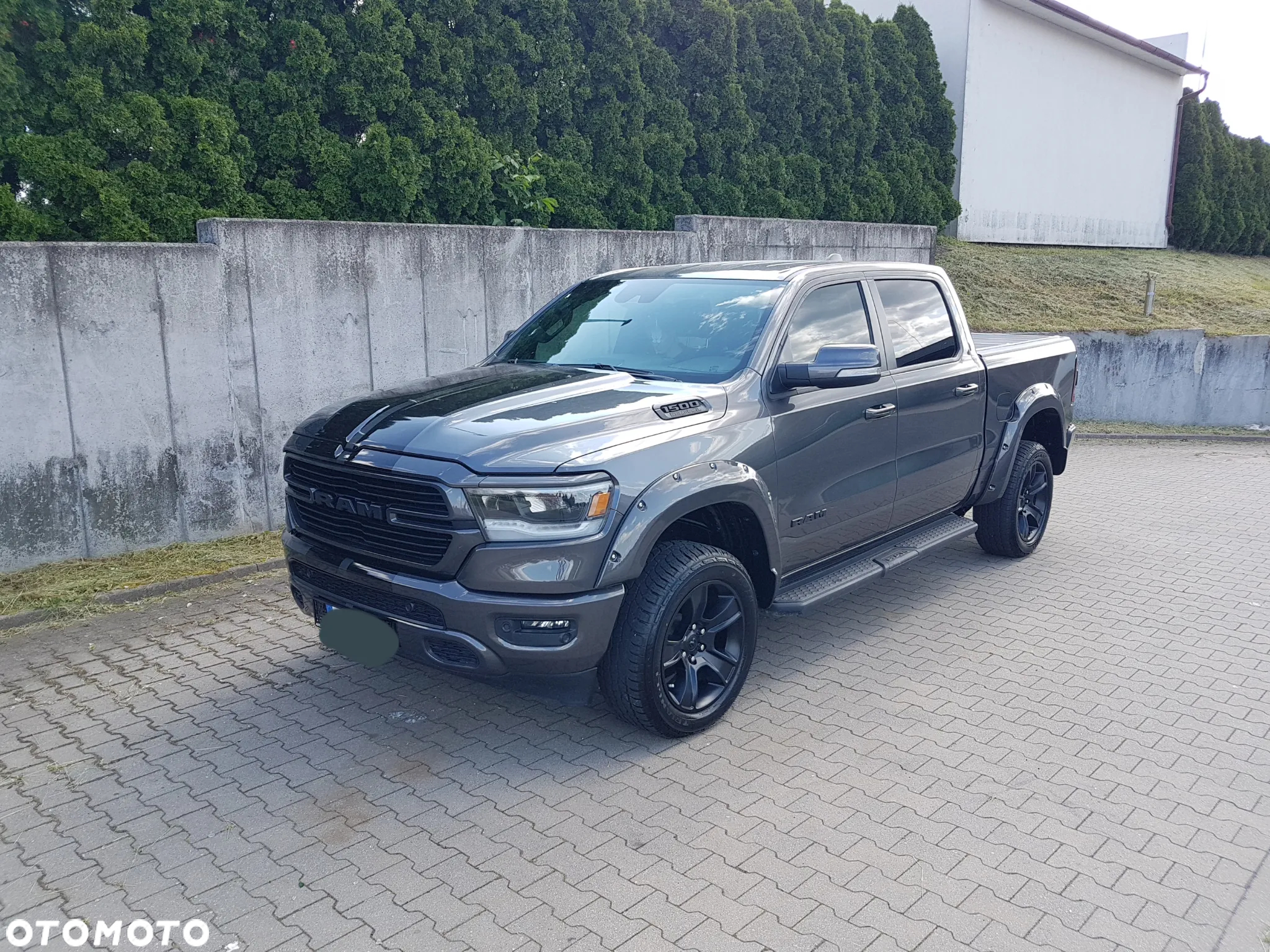 Dodge RAM 1500 5.7 4x4 - 6