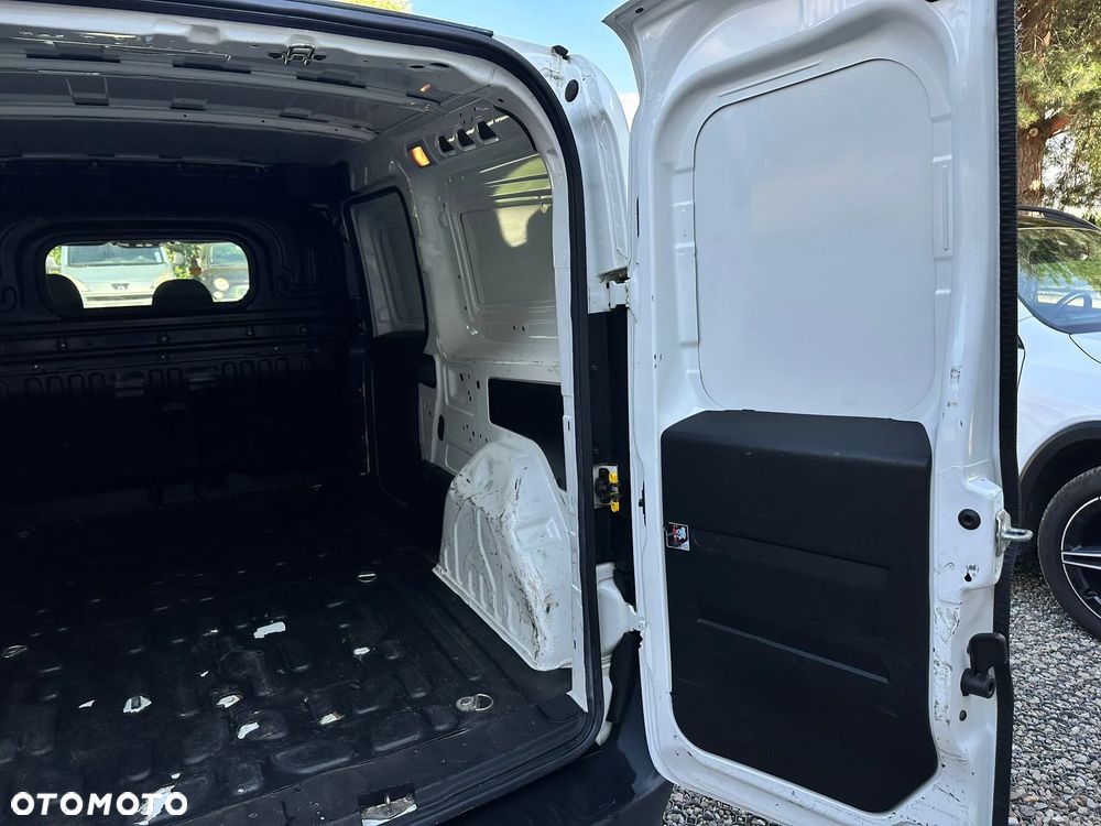Fiat DOBLO - 10