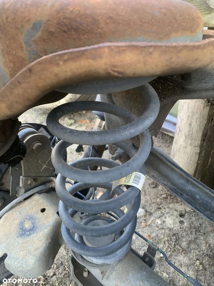 CADILLAC ESCALADE III 6.2 V8 2006-2014 SPRĘŻYNA ZAWIESZENIA TYLNA TYŁ LEWA PRAWA - 3