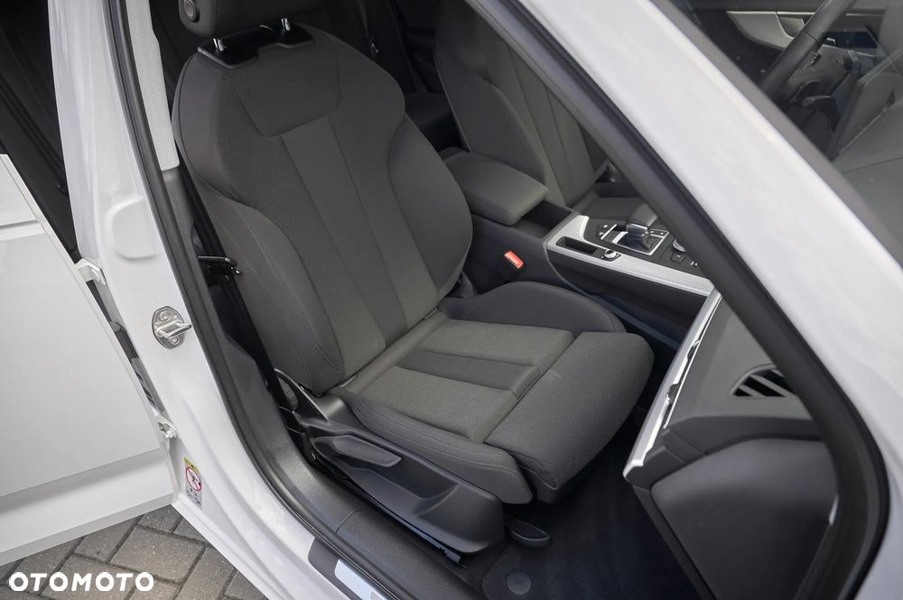 Audi A4 ver-2-0-tfsi-ultra-s-tronic-sport - 29
