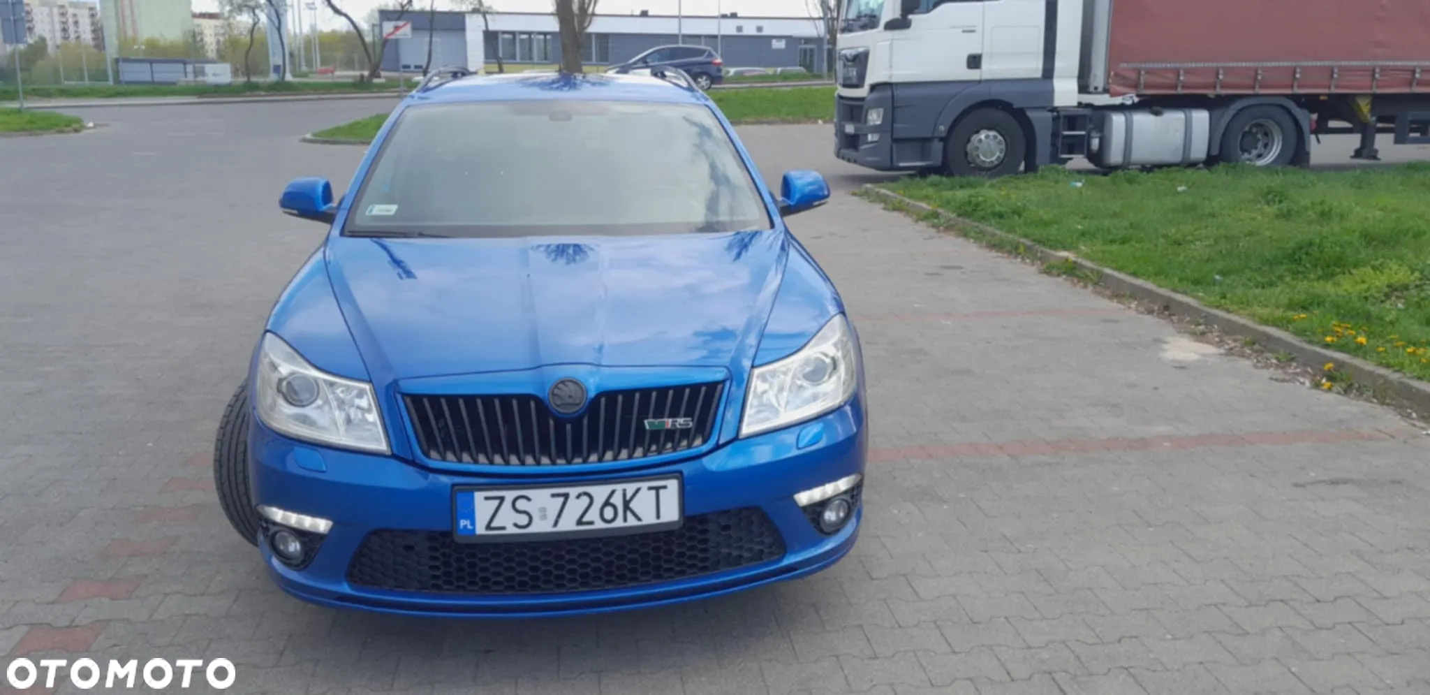 Skoda Octavia Combi 2.0 TSI DSG RS - 3
